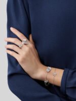 Frivole Van Cleef & Arpels (VCA),Bracelet, 5 Flowers - Rhodium-Plated 18K White Gold and Diamonds - Image 9