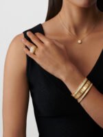 Perlée Clovers Van Cleef & Arpels (VCA),Bracelet, Medium Model - 18K Yellow Gold and Diamonds - Image 3
