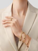 Perlée Sweet Clovers Ring - 18K Yellow Gold and Diamonds - Image 3