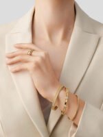 Perlée Sweet Clovers Van Cleef & Arpels (VCA),Bracelet, Medium Model - 18K Yellow Gold and Diamonds - Image 2