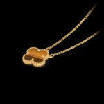 Vintage Alhambra Pendant - 18K Yellow Gold and Tiger Eye - Image 5