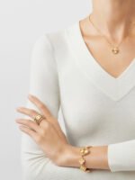Vintage Alhambra Pendant - Guilloch 18K Yellow Gold - Image 6