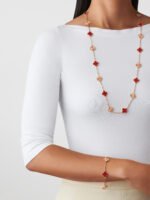 Vintage Alhambra Van Cleef & Arpels (VCA),Bracelet, 5 Motifs - Guilloch 18K Rose Gold and Carnelian - Image 2