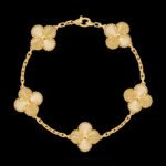 Vintage Alhambra Van Cleef & Arpels (VCA),Bracelet, 5 Motifs - Guilloch 18K Yellow Gold - Image 3